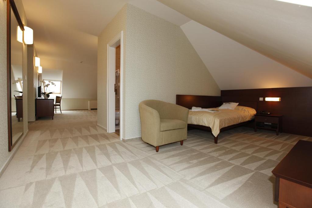 Hotel Sandor Pavillon ปิเอชตานี ห้อง รูปภาพ